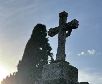 Talavera activa un dispositivo el día de Todos los Santos con refuerzo de seguridad, limpieza y transporte al cementerio