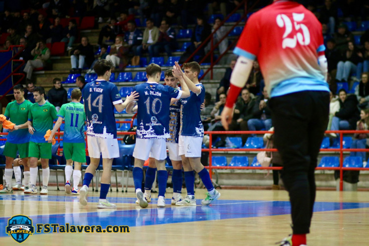 El FS Talavera sobrevive al caos y sigue líder tras un sufrido 6-5 ante Sacedón