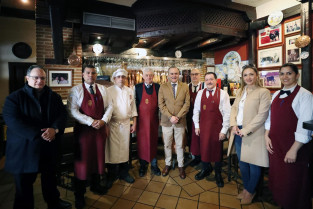 El alcalde de Talavera recorre los locales de la ciudad para apoyar el empleo y la economía