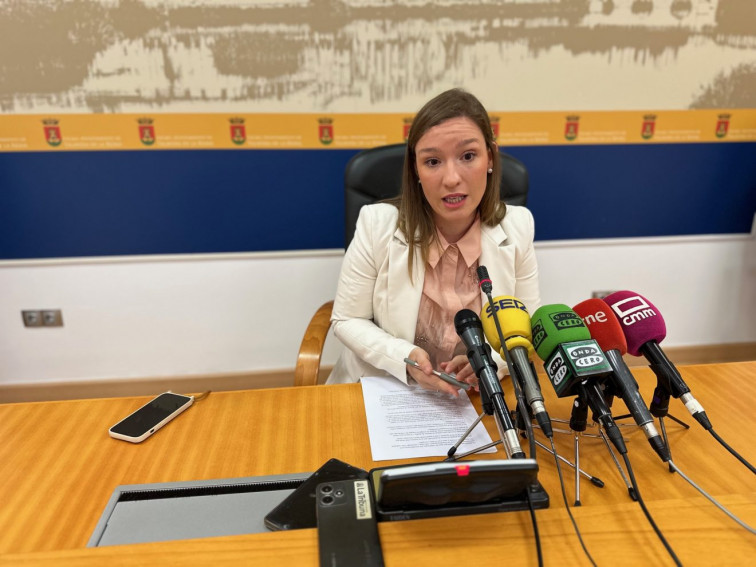 Macarena Muñoz: “El PSOE no puede hablar del padrón cuando no hizo nada por regularizar este servicio