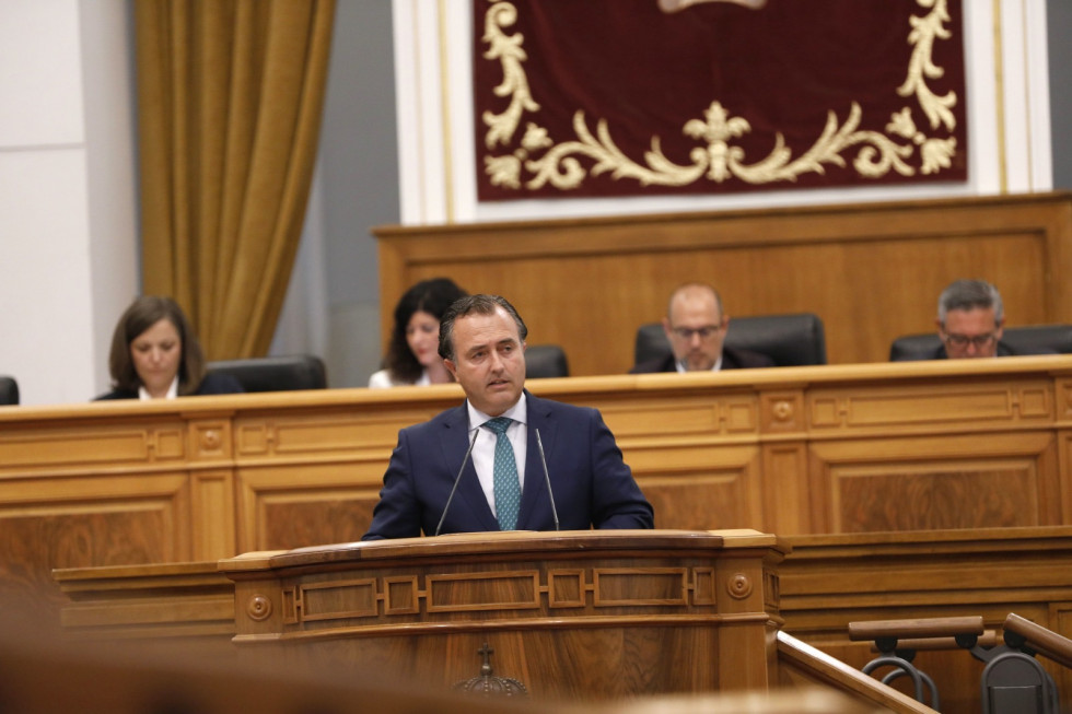 VOX acusa a Page de 'hipocresía' por recurrir el reparto de MENAs: “Lleva tiempo permitiéndolo en Castilla-La Mancha”