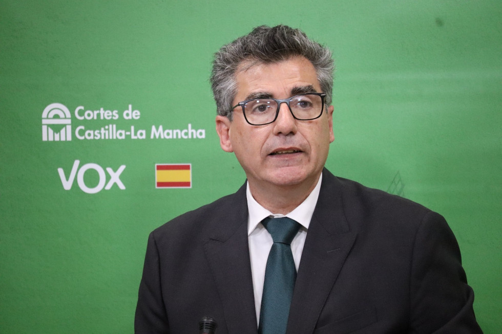 VOX CLM denuncia el abandono de las carreteras por parte de Page