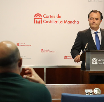 Zamora guarda silencio por las víctimas del atentado de Barcelona 