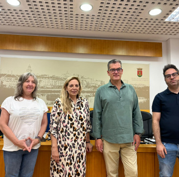 Zamora guarda silencio por las víctimas del atentado de Barcelona 